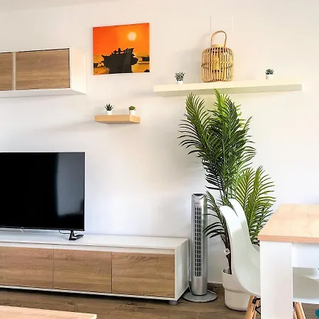 Apartamento Vivalidays Kaylo - Fenals - Lloret de Mar